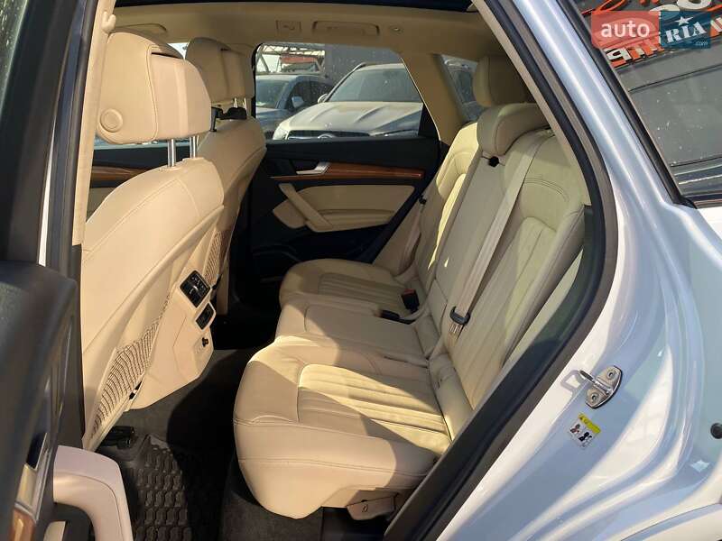 Внедорожник / Кроссовер Audi Q5 2020 в Львове