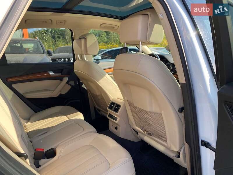 Внедорожник / Кроссовер Audi Q5 2020 в Львове