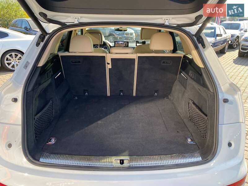 Внедорожник / Кроссовер Audi Q5 2020 в Львове