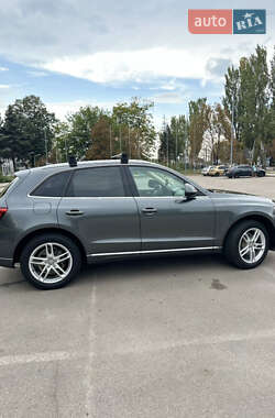Внедорожник / Кроссовер Audi Q5 2015 в 