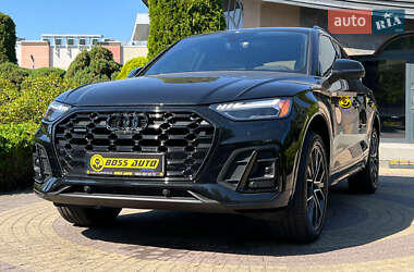Позашляховик / Кросовер Audi Q5 2022 в 