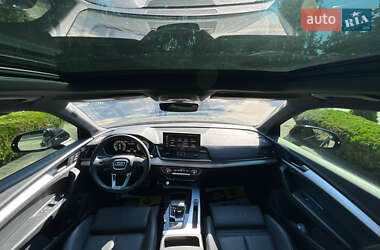 Позашляховик / Кросовер Audi Q5 2022 в 