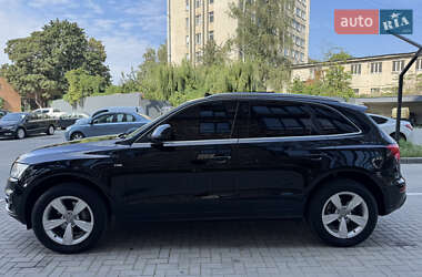 Внедорожник / Кроссовер Audi Q5 2012 в 