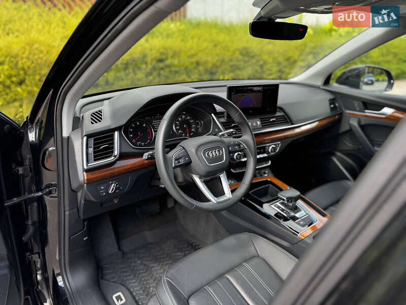 Внедорожник / Кроссовер Audi Q5 2023 в Киеве