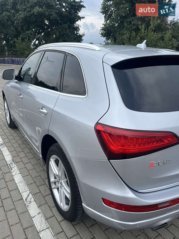 Позашляховик / Кросовер Audi Q5 2015 в Тернополі