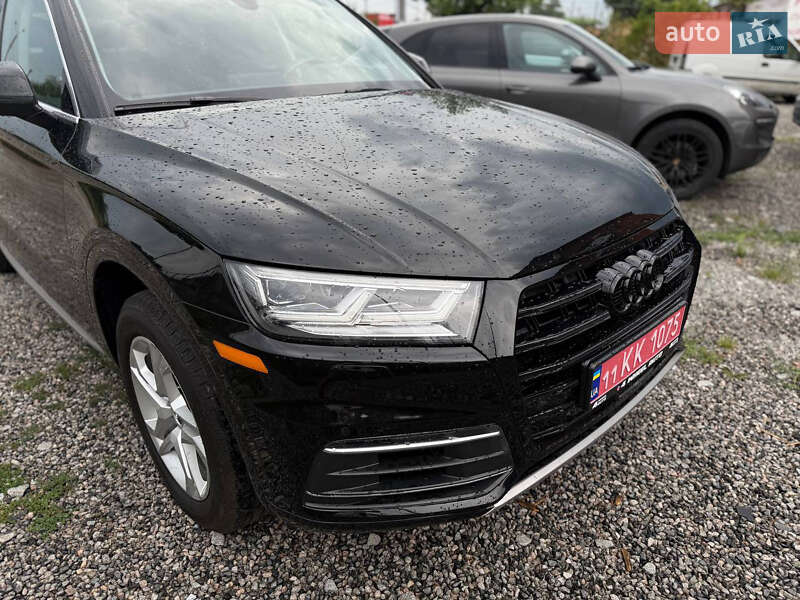 Позашляховик / Кросовер Audi Q5 2017 в Горішніх Плавнях