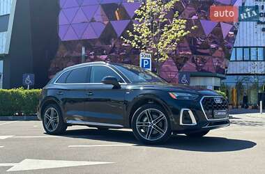 Позашляховик / Кросовер Audi Q5 2020 в Києві
