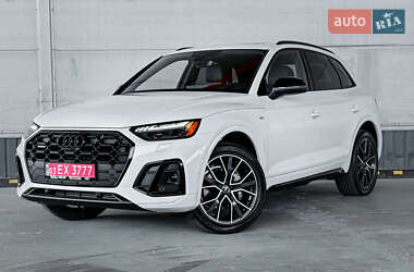 Внедорожник / Кроссовер Audi Q5 2023 в Ровно