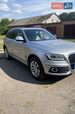 Внедорожник / Кроссовер Audi Q5 2015 в 