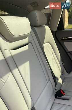 Внедорожник / Кроссовер Audi Q5 2015 в 