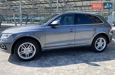 Позашляховик / Кросовер Audi Q5 2015 в 