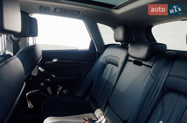 Внедорожник / Кроссовер Audi Q5 2017 в 