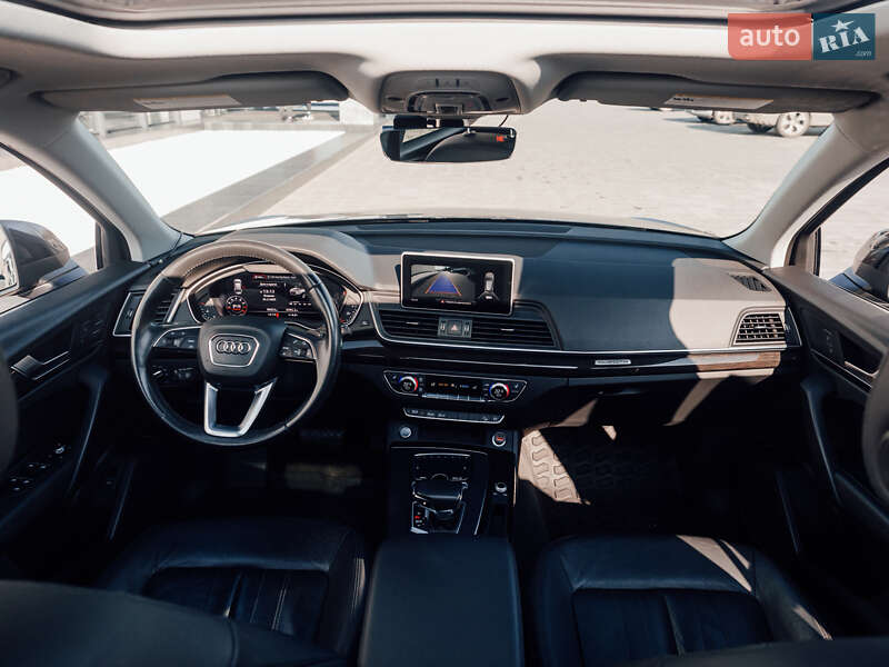 Внедорожник / Кроссовер Audi Q5 2017 в Кременчуге