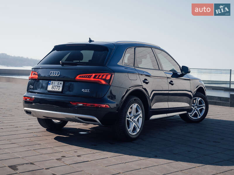 Внедорожник / Кроссовер Audi Q5 2017 в Кременчуге