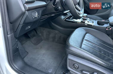 Позашляховик / Кросовер Audi Q5 2023 в 