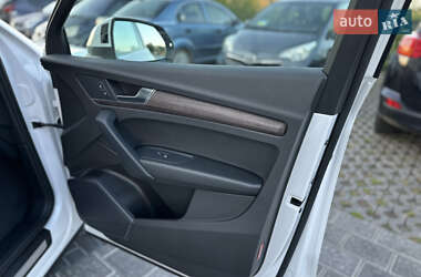 Позашляховик / Кросовер Audi Q5 2023 в 
