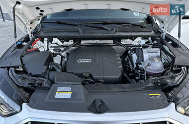 Позашляховик / Кросовер Audi Q5 2023 в 