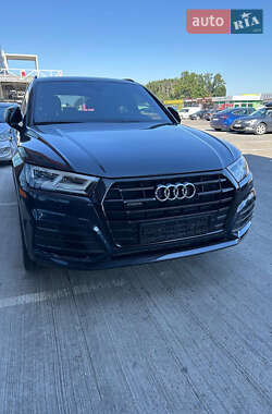 Внедорожник / Кроссовер Audi Q5 2020 в Киеве