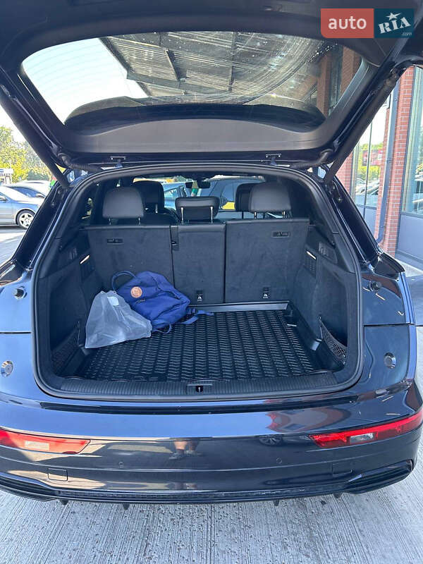Позашляховик / Кросовер Audi Q5 2020 в Києві фото 11 Позашляховик / Кросовер Audi Q5 2020 в Києві