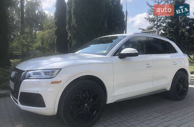 Внедорожник / Кроссовер Audi Q5 2017 в Тернополе