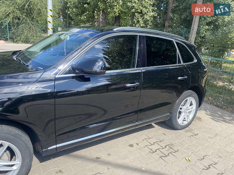 Внедорожник / Кроссовер Audi Q5 2016 в Кривом Роге