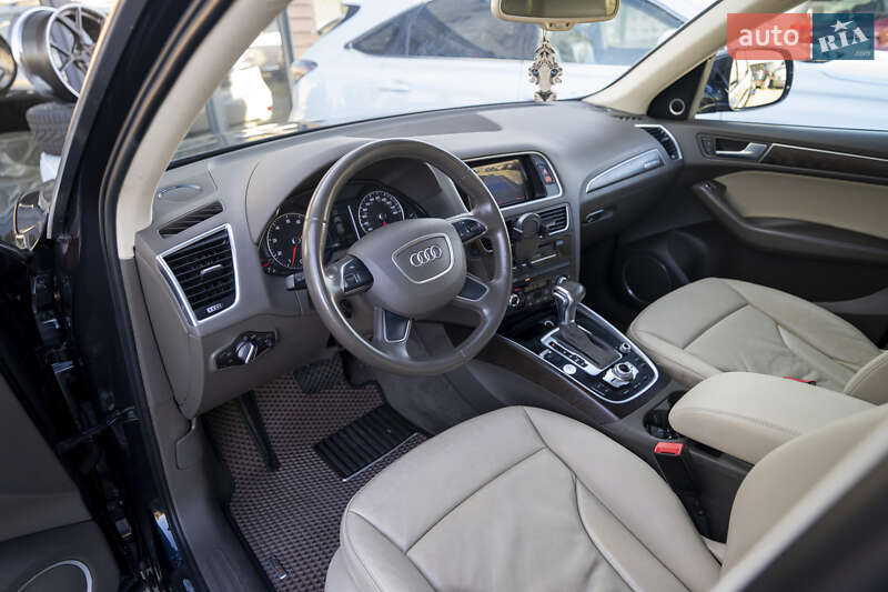 Позашляховик / Кросовер Audi Q5 2015 в Києві