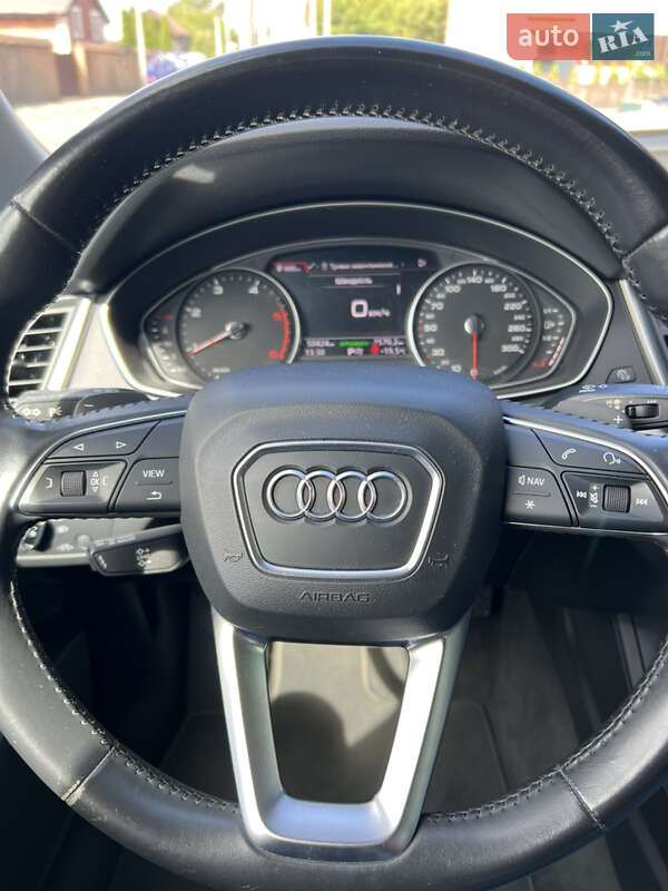 Позашляховик / Кросовер Audi Q5 2017 в Києві