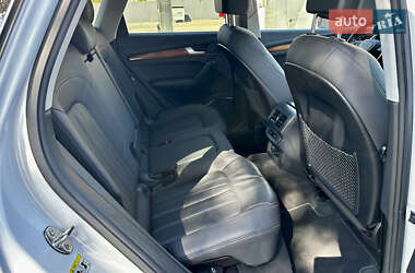 Позашляховик / Кросовер Audi Q5 2022 в 
