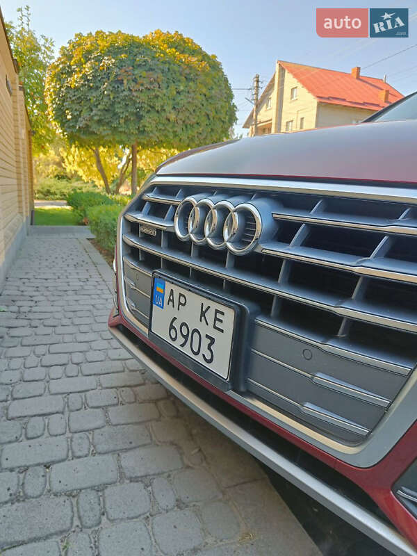 Внедорожник / Кроссовер Audi Q5 2017 в Запорожье