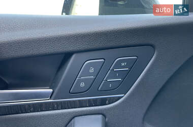 Позашляховик / Кросовер Audi Q5 2017 в 