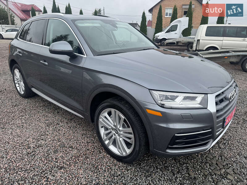 Внедорожник / Кроссовер Audi Q5 2018 в Луцке