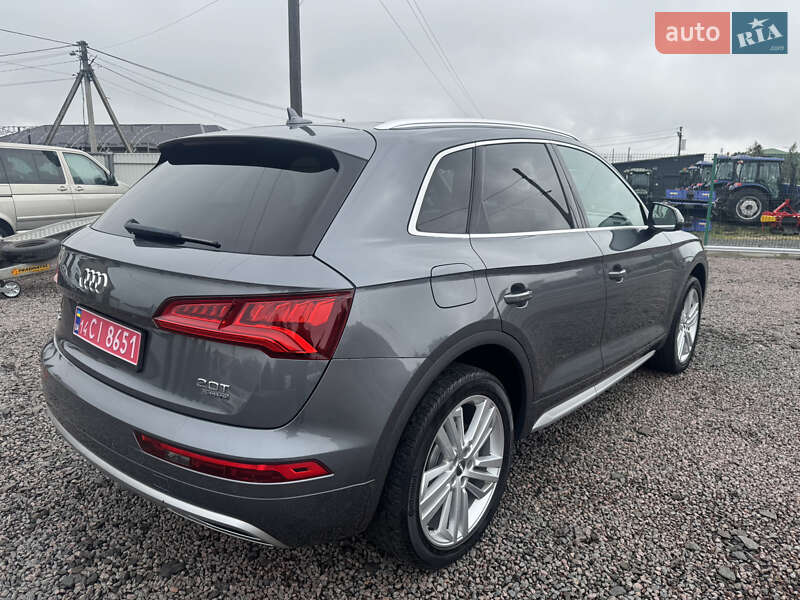 Внедорожник / Кроссовер Audi Q5 2018 в Луцке