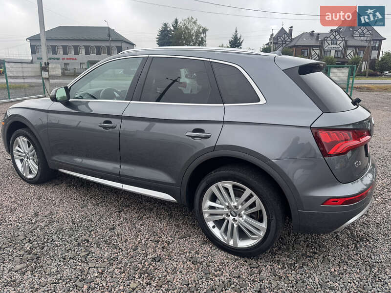 Внедорожник / Кроссовер Audi Q5 2018 в Луцке
