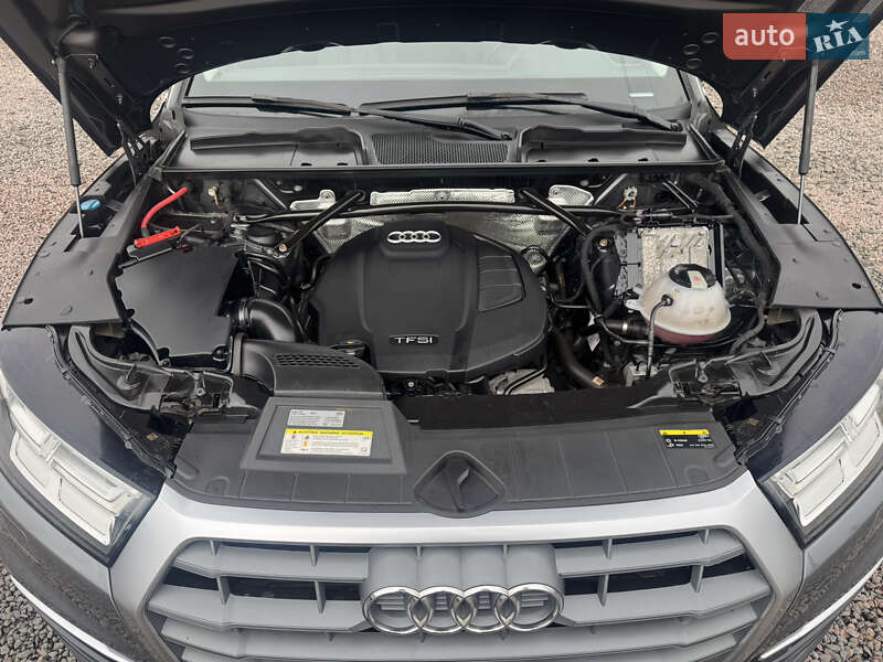 Внедорожник / Кроссовер Audi Q5 2018 в Луцке