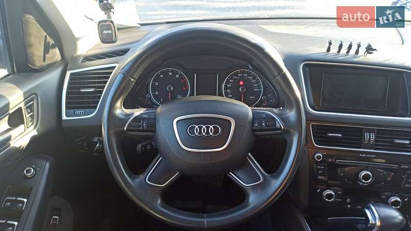 Внедорожник / Кроссовер Audi Q5 2014 в Новомосковске