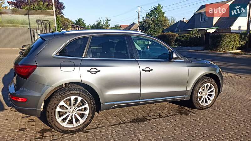 Внедорожник / Кроссовер Audi Q5 2014 в Новомосковске