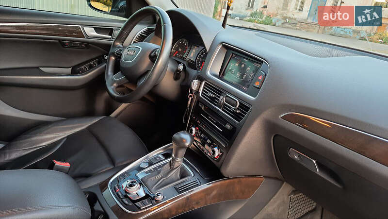 Внедорожник / Кроссовер Audi Q5 2013 в Кременчуге
