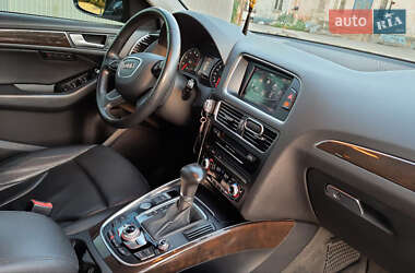 Позашляховик / Кросовер Audi Q5 2013 в 