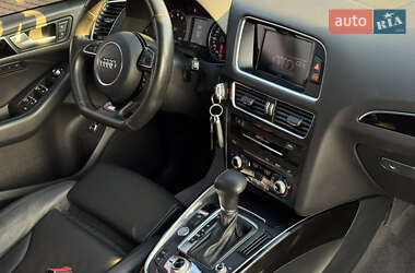 Внедорожник / Кроссовер Audi Q5 2016 в 