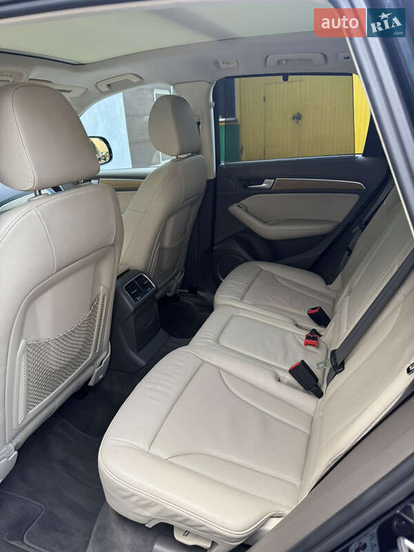 Позашляховик / Кросовер Audi Q5 2013 в Луцьку