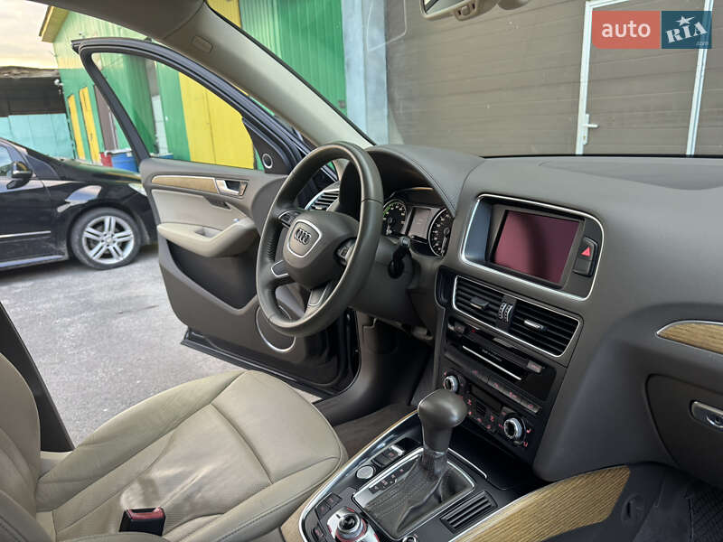 Позашляховик / Кросовер Audi Q5 2013 в Луцьку