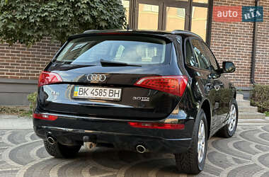 Внедорожник / Кроссовер Audi Q5 2010 в 