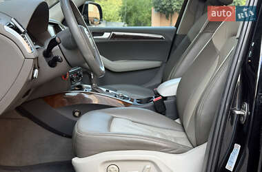 Внедорожник / Кроссовер Audi Q5 2010 в 