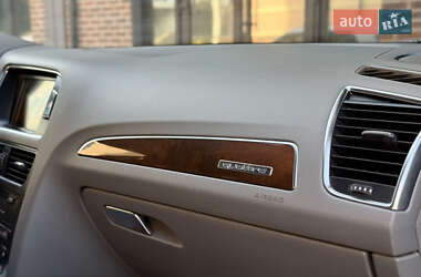 Внедорожник / Кроссовер Audi Q5 2010 в 