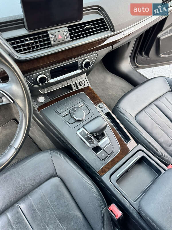 Внедорожник / Кроссовер Audi Q5 2019 в Самборе фото 33 Внедорожник / Кроссовер Audi Q5 2019 в Самборе