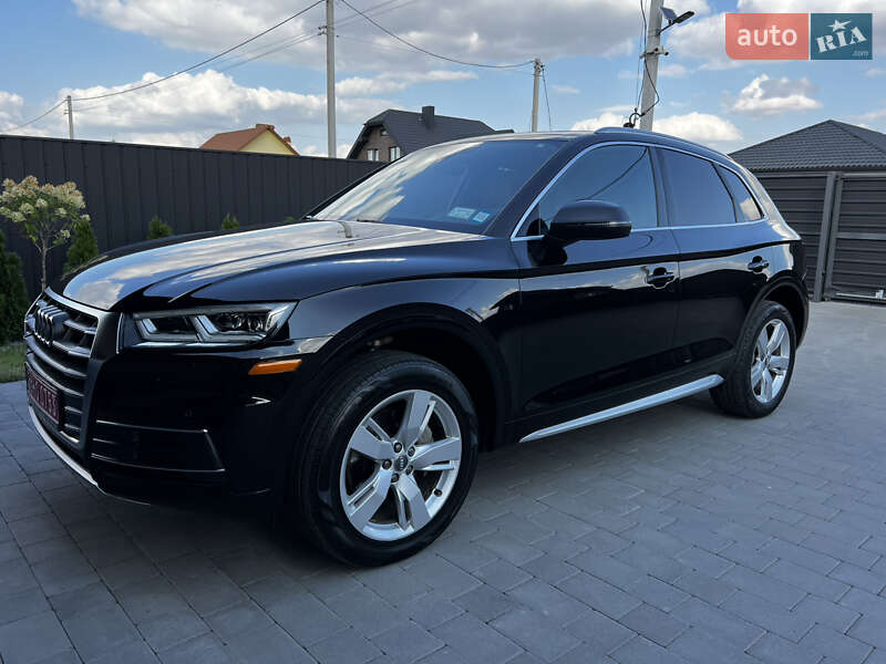 Позашляховик / Кросовер Audi Q5 2018 в Луцьку