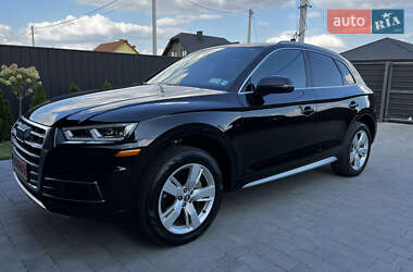 Внедорожник / Кроссовер Audi Q5 2018 в 