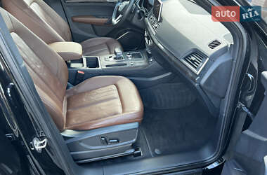 Внедорожник / Кроссовер Audi Q5 2018 в 
