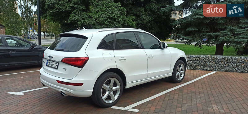 Внедорожник / Кроссовер Audi Q5 2012 в Киеве