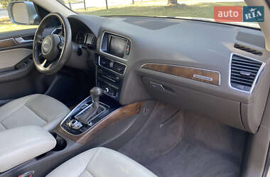 Внедорожник / Кроссовер Audi Q5 2012 в 